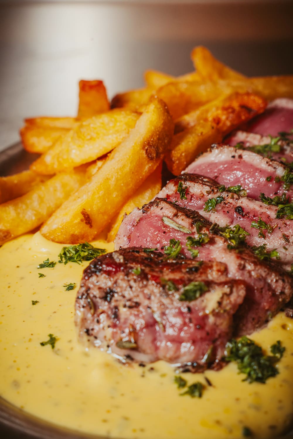 Toro meat food corner FOX foofmarket steak and fries plus creamy sauce